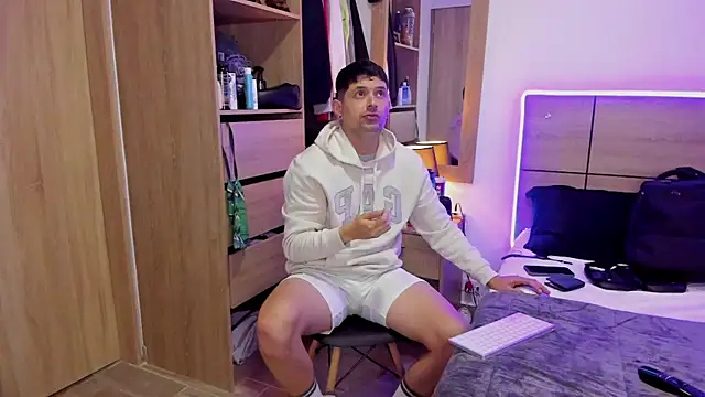 ILoveNYStyle online show from March 18, 10:36 am