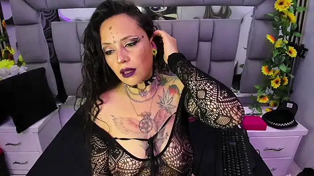 Fenix Lilith online show from November 15, 1:07 pm