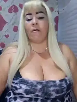 BonniAdams online show from November 30, 12:47 am