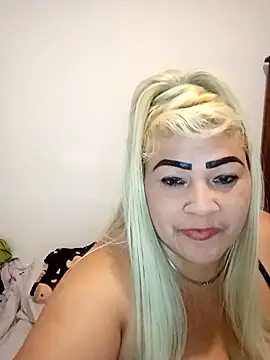 BonniAdams online show from April 17, 10:57 pm