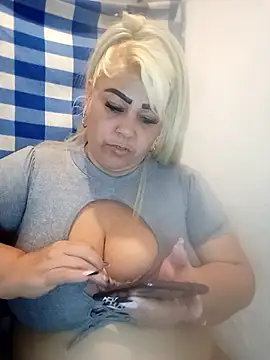 BonniAdams online show from May 25, 4:40 am