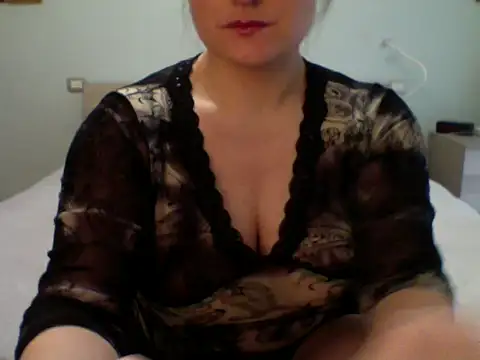 PrincessEileen89 online show from February 13, 1:26 pm