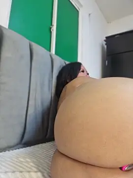 Snapshot of Pialadelicia chatting on June 6, 2:55 pm Pialadelicia online show from June 6, 2:55 pm