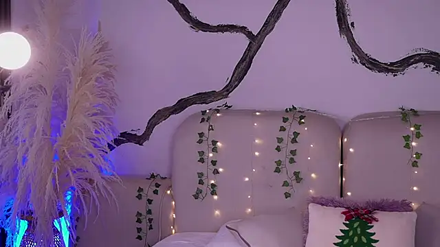 soidai miiu online show from December 16, 9:31 pm