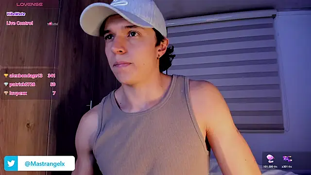 Snapshot of Mastrangelo_xxx chatting on March 2, 5:08 am Mastrangelo xxx online show from March 2, 5:08 am