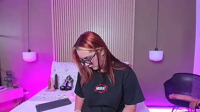 JessyCream online show from October 17, 8:00 pm