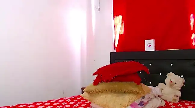 Catalinehot latin online show from February 22, 6:08 pm