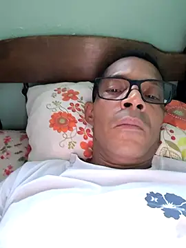 Renato571 online show from April 24, 8:33 pm