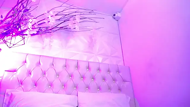 Pamela Rut  online show from November 18, 7:51 pm