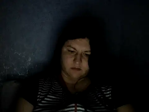 KiraSwee online show from March 12, 7:17 pm