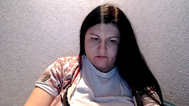 KiraSwee online show from October 21, 5:35 pm