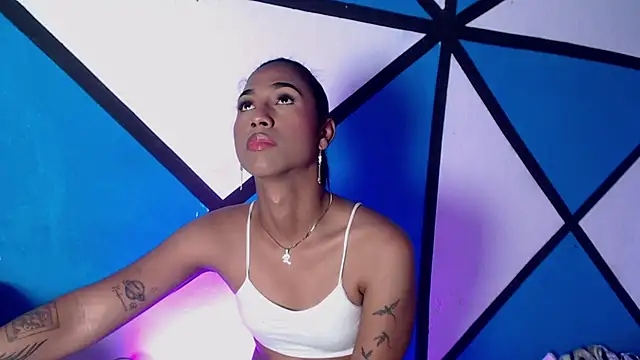 Alissemasiel online show from October 2, 6:15 pm