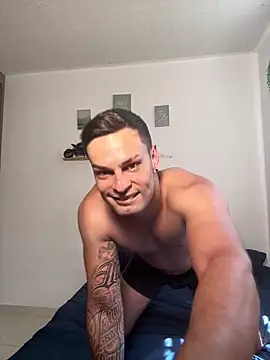 Snapshot of Fitmanx chatting on February 2, 4:00 pm Fitmanx online show from February 2, 4:00 pm