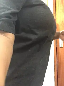 servingBigTitis online show from February 4, 6:36 am