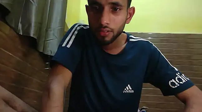 Snapshot of Queen_Couple chatting on February 10, 5:30 pm Queen Couple online show from February 10, 5:30 pm