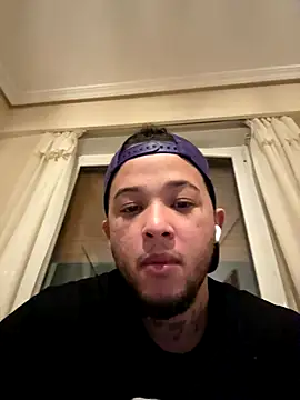 yeiyei oficial online show from November 27, 5:59 pm