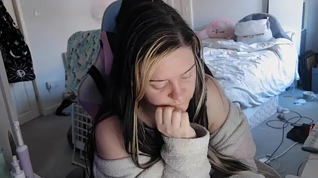 AureliaXOX online show from March 9, 10:08 am