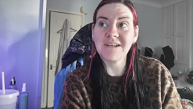 AureliaXOX online show from November 25, 10:04 am