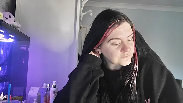 Snapshot of AureliaXOX chatting on January 19, 9:24 am AureliaXOX online show from January 19, 9:24 am