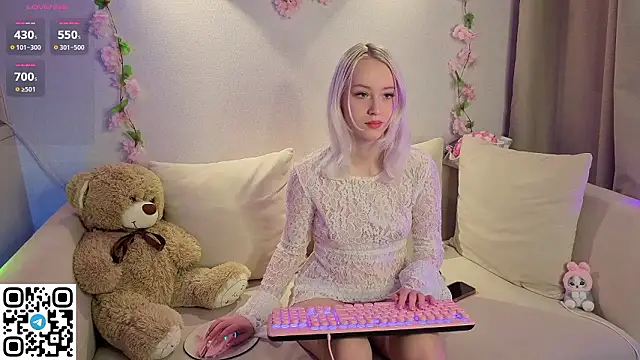 Snapshot of Anadeyaaa chatting on February 17, 10:16 pm Anadeyaaa online show from February 17, 10:16 pm