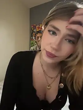 angeleyezlolita online show from February 6, 3:31 pm