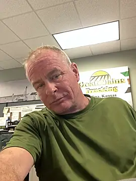 hintly online show from April 13, 9:42 pm