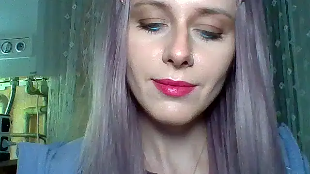 LuminousLady online show from March 9, 9:36 pm