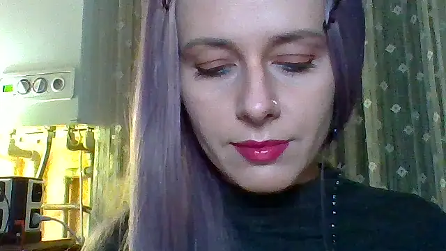 LuminousLady online show from March 10, 9:29 pm