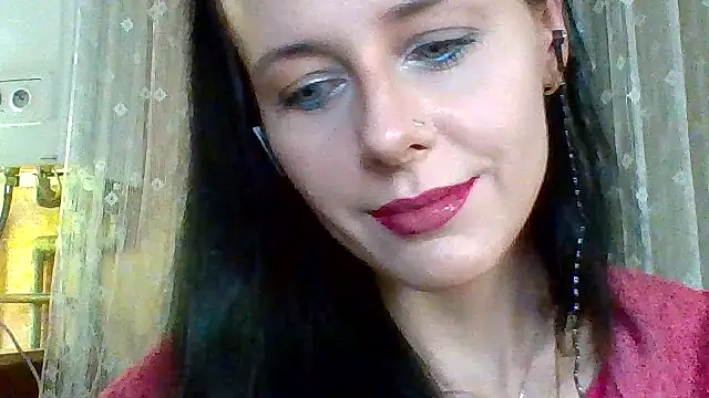 LuminousLady online show from March 17, 9:13 pm