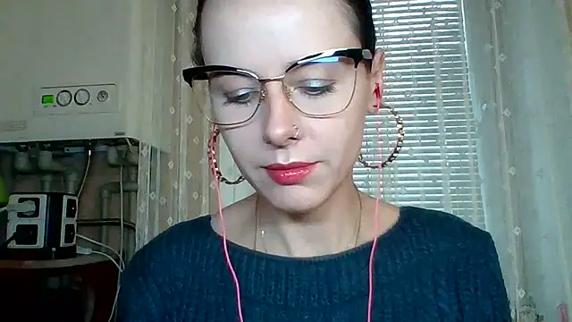 LuminousLady online show from September 30, 7:24 am