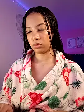 SallyWhitee online show from May 24, 5:01 am