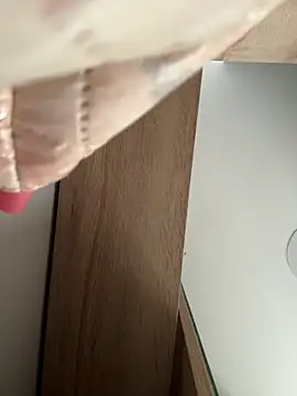 AngelRuby online show from April 5, 3:20 pm