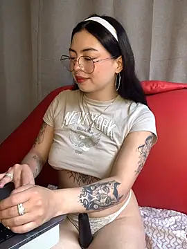 Valu euphoria online show from April 14, 7:20 pm