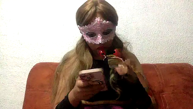 sharonlopez9611 online show from February 18, 4:48 am