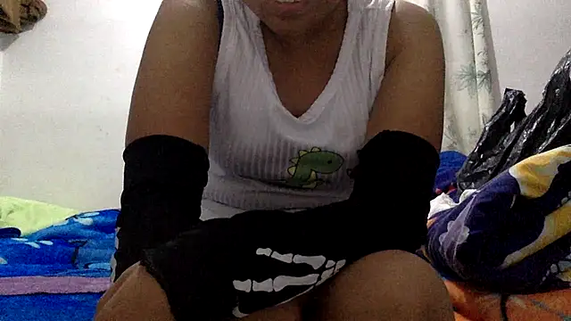 sharonlopez9611 online show from October 20, 3:07 am