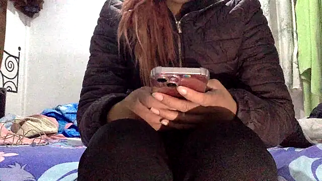 sharonlopez9611 online show from April 1, 3:07 am