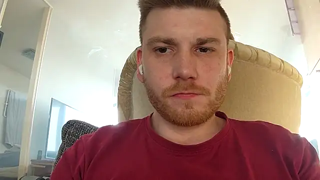 Snapshot of Foxtrott_242 chatting on January 18, 1:04 pm Foxtrott 242 online show from January 18, 1:04 pm