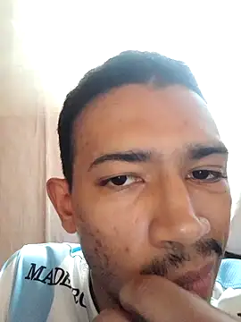 Snapshot of Mineirinho043 chatting on March 16, 8:21 pm Mineirinho043 online show from March 16, 8:21 pm