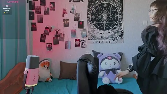 lissaros online show from April 4, 8:23 am