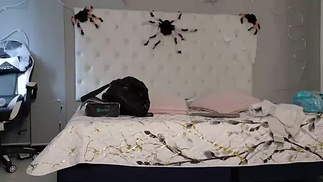 Alektra bryce online show from October 28, 7:38 pm