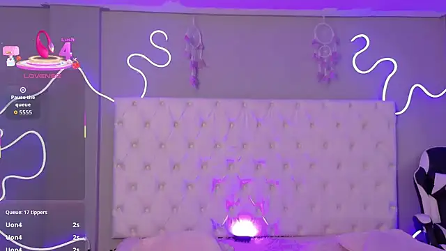 Alektra bryce online show from November 21, 7:45 pm