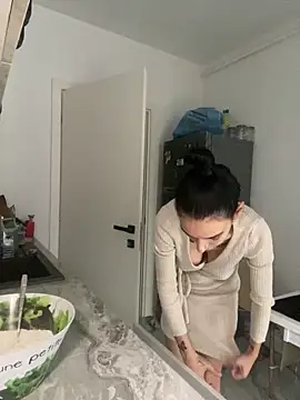 Celine Roxelle online show from September 19, 1:56 pm