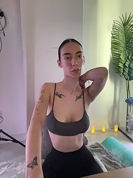 Celine Roxelle online show from November 13, 9:30 am