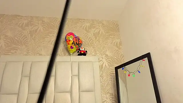 dafnnelewis online show from January 14, 11:27 am