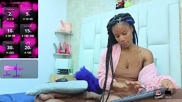 Snapshot of dafnnelewis chatting on June 24, 11:20 am dafnnelewis online show from June 24, 11:20 am