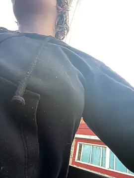 Maggie Geller online show from April 5, 3:20 pm