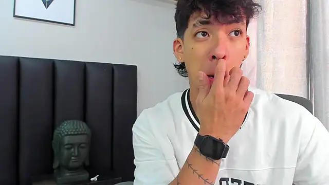 ISAAC CRYSTON online show from February 8, 1:11 pm