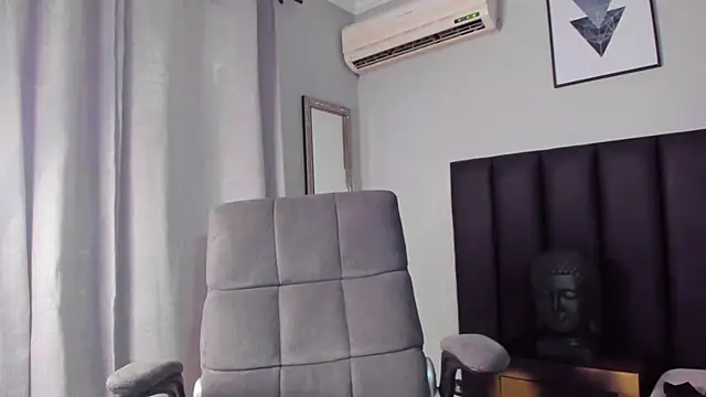 ISAAC CRYSTON online show from March 9, 9:36 pm