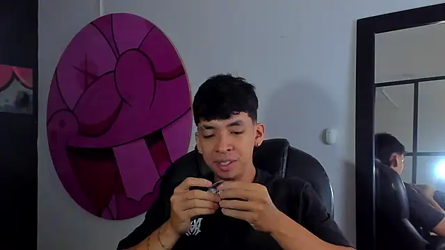 ISAAC CRYSTON online show from September 8, 7:46 pm