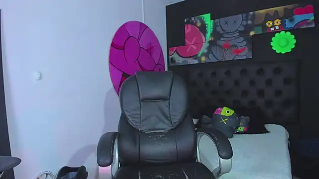 ISAAC CRYSTON online show from September 30, 7:30 pm